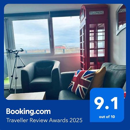Unique View Of Anfield Stadium - Charming 2 Bedroom Apartment In Liverpool With Parking 外观 照片