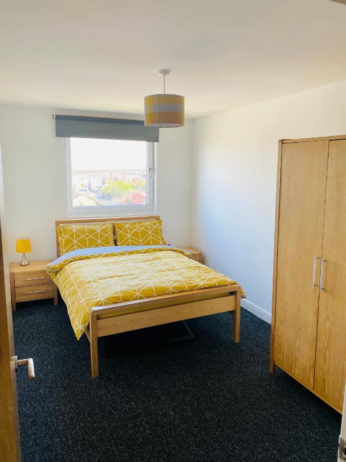 Unique View Of Anfield Stadium - Charming 2 Bedroom Apartment In Liverpool With Parking 外观 照片