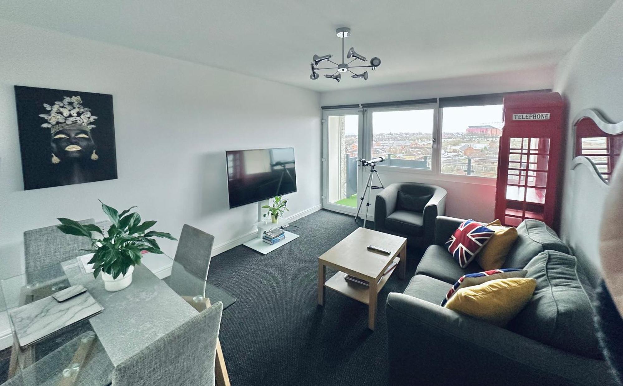 Unique View Of Anfield Stadium - Charming 2 Bedroom Apartment In Liverpool With Parking 外观 照片